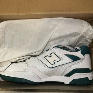 ordered size 9 men’s instead of women’s and didn’t return on time. brand new